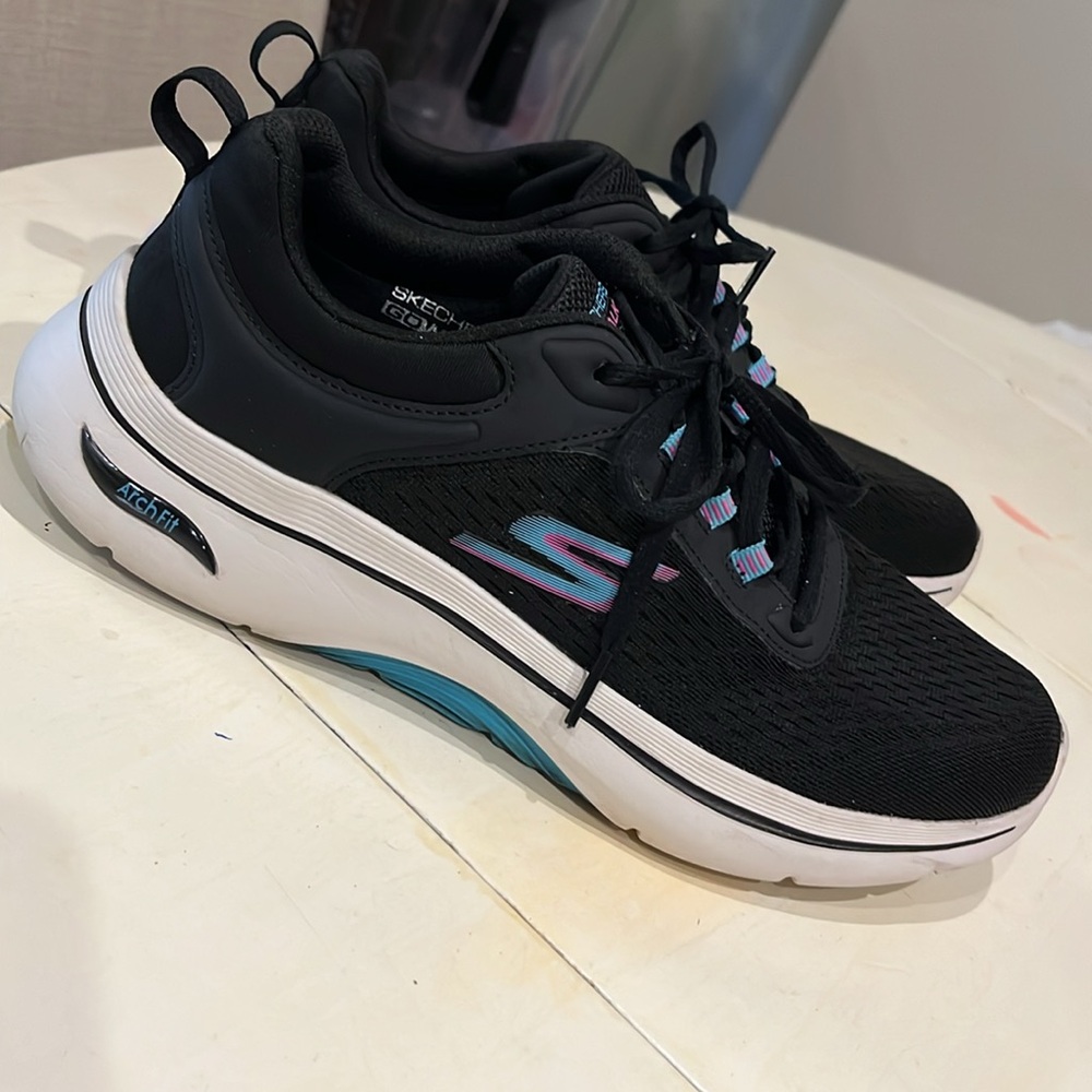 Skechers Go Walk ArchFit Sneakers size 9.5 women’s - Picture 4 of 11